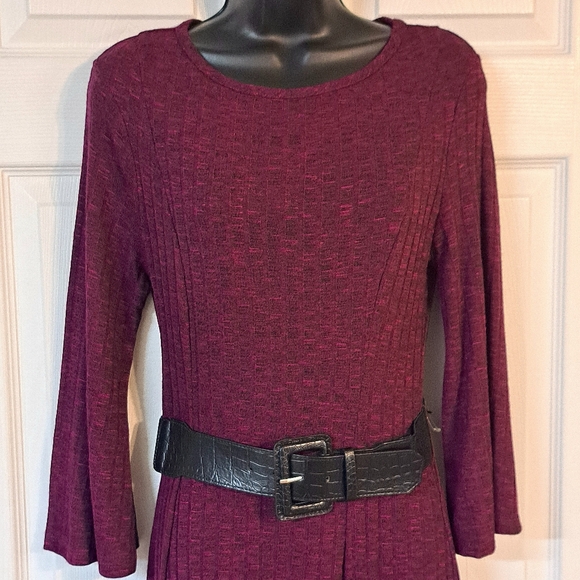 Ronni Nicole NWT Dark Red Pullover Dress - Picture 2 of 8